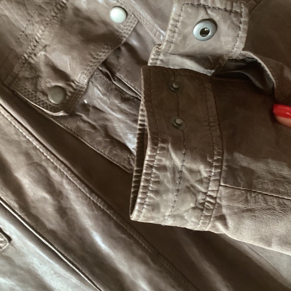 Used Cole haan leather jacket - Picture 4 of 12